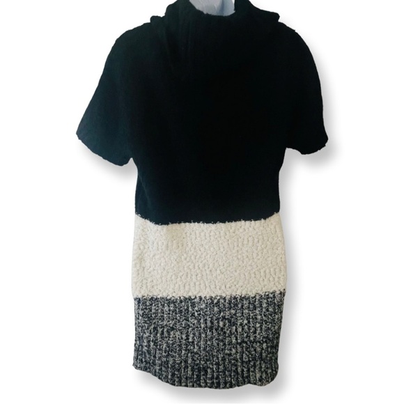 CANDIE’S NWT Black White Cowl-neck Sweater Dress Size Large - Picture 2 of 4